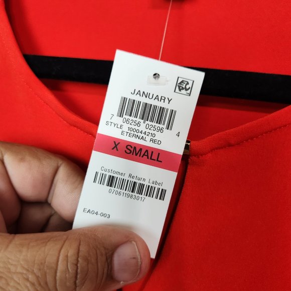 New With Tags Thalia Sodi Women's Size XS Eternal Red Keyhole Blouse 3/4 Sleeves - Picture 9 of 14